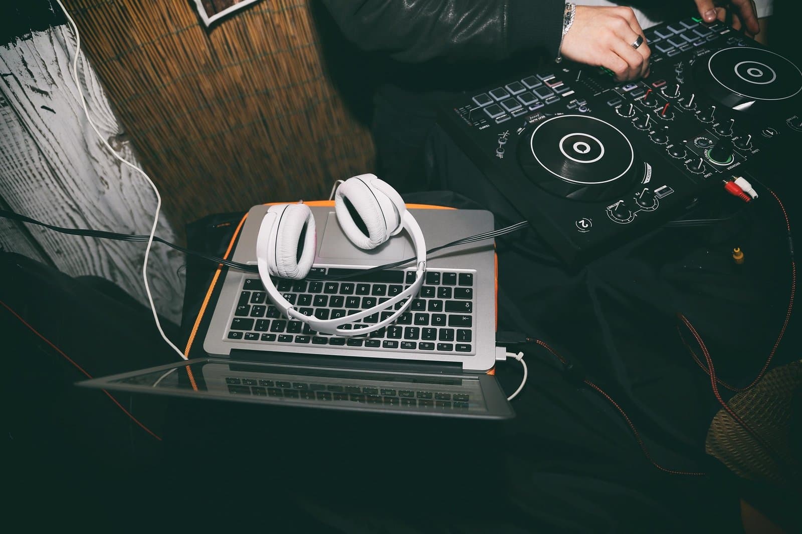 How to Participate in a TikTok Rizz Party: Mastering Charismatic Engagement in the Digital Age